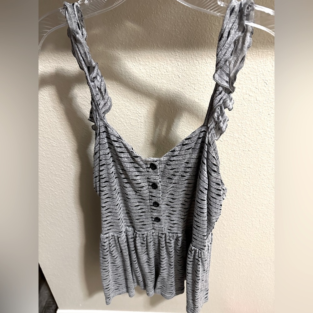 Gray tank